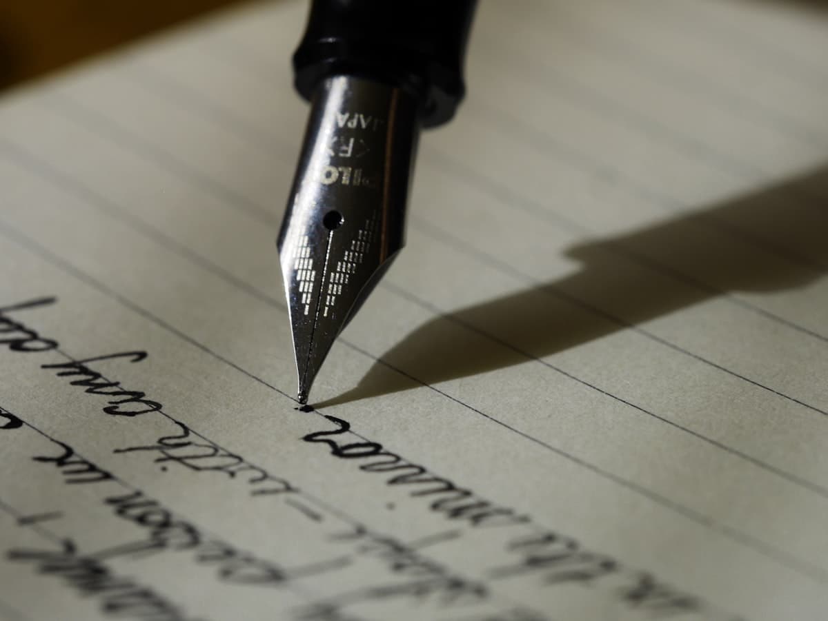 How to Improve Paragraph Flow in an English Project Update