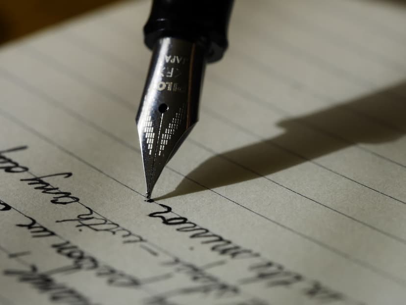 How to Improve Paragraph Flow in an English Project Update